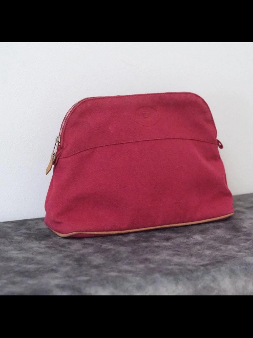 Hermes Men's Canvas Toiletry Pouch in Deep Red with Tan Trim - Picture 3 of 13